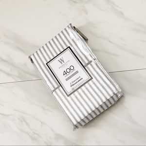 NWT Wamsutta Pillowcases - Set of 2- White/Gray